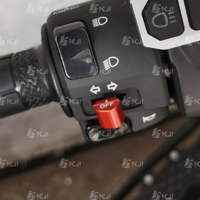 لياماها XMAX/NMAX/NVX/AEROX 30 - مراجعة Xmax Tech Max Accessories وسعره