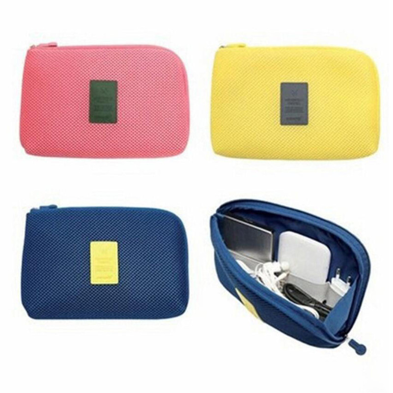 إكسسوارات السفر حقيبة كابل الم - مراجعة Tech Accessories Case وسعره